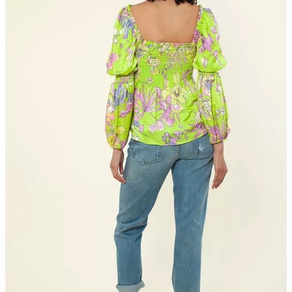 Hadia Silk Top size S. True color is first few pics. - Picture 5 of 11